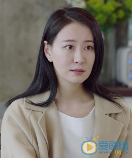 王乐君《亲爱的热爱的》剧照 王乐君《亲爱的热爱的》剧照
