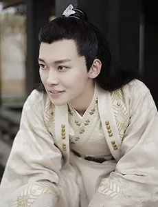 天雷一部之春花秋月秦流风是谁？他是由谁饰演的？