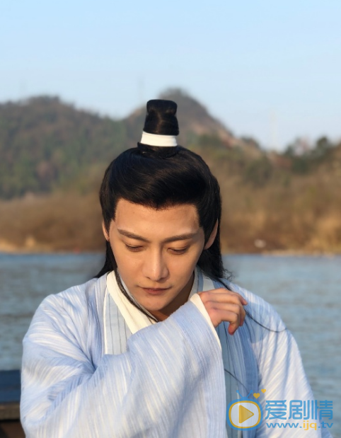 张亚奇剧照 张亚奇高清写真_张亚奇高清剧照