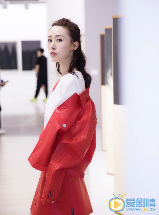 于方一个性写真 于方一高清写真_于方一高清剧照