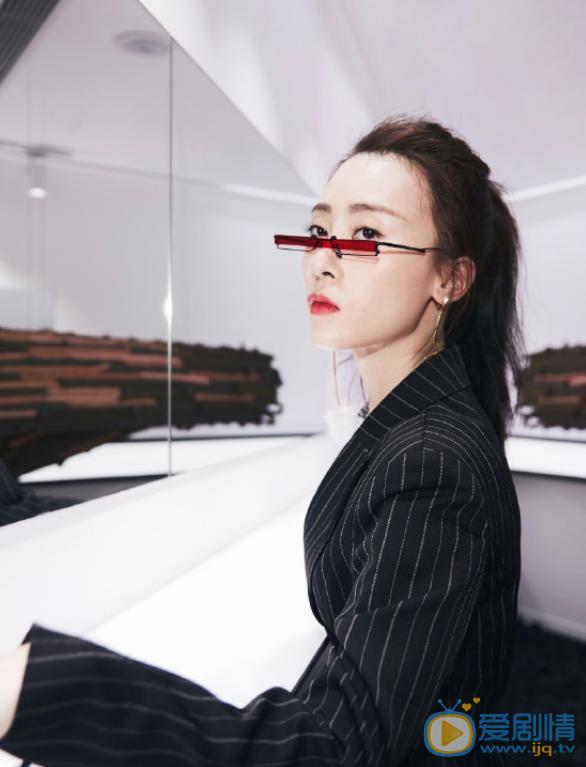 于方一酷酷写真 于方一高清写真_于方一高清剧照