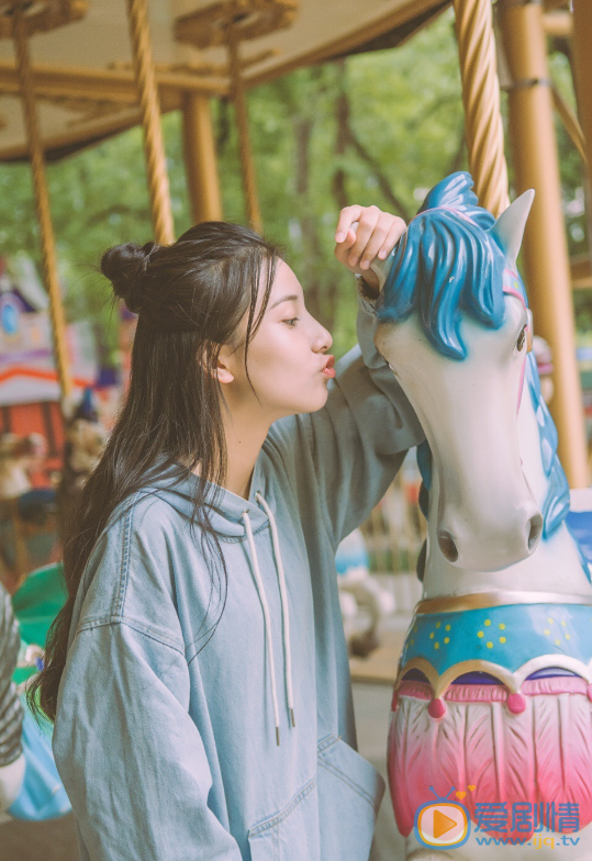 唐菲甜美写真图片 唐菲高清写真_唐菲高清剧照