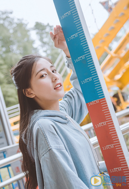 唐菲甜美写真图片 唐菲高清写真_唐菲高清剧照