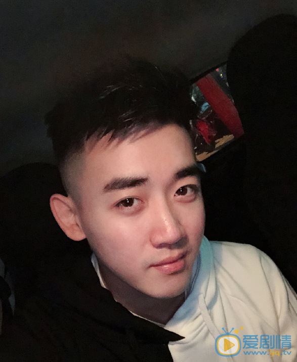 刘威龙图片