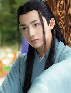 天雷一部之春花秋月春花和上官秋月是什么关系？