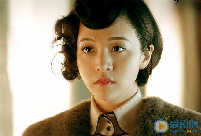 烈火军校金显蓉的真实身份是什么？