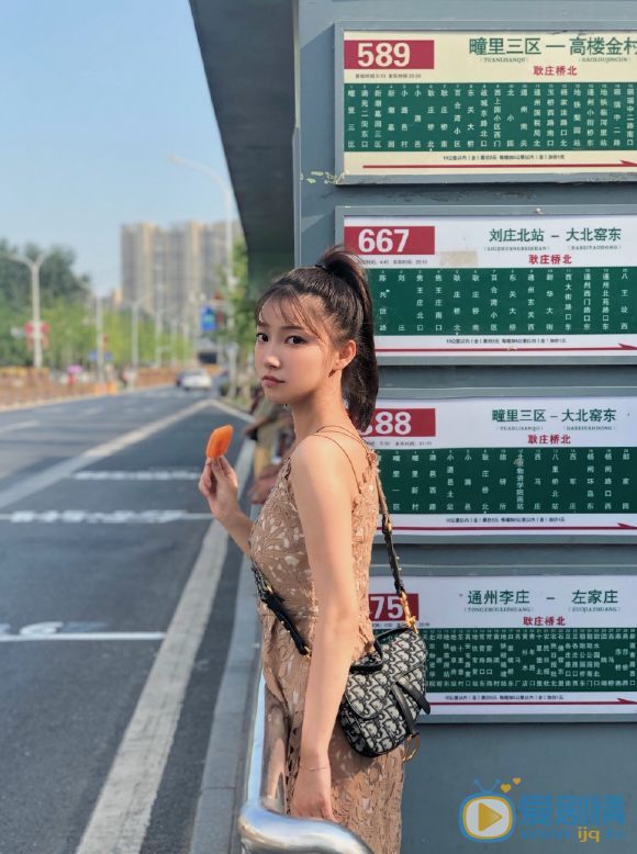 孙瑜生活照
