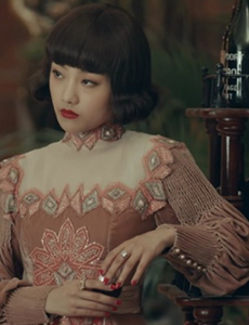 烈火军校曲曼婷喜欢沈听白还是顾燕帧？