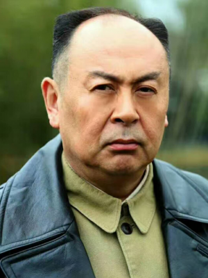 谷伟