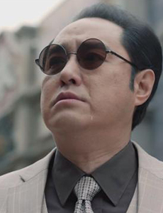 老酒馆贺义堂是好人还是坏人？人物性格分析