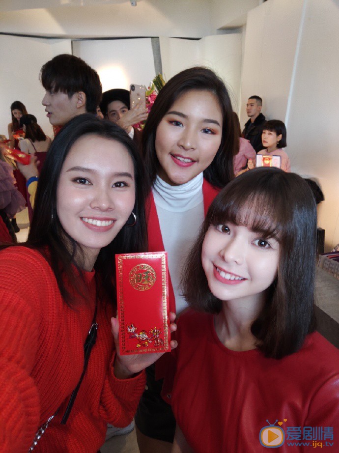 金凯德日常生活照图片