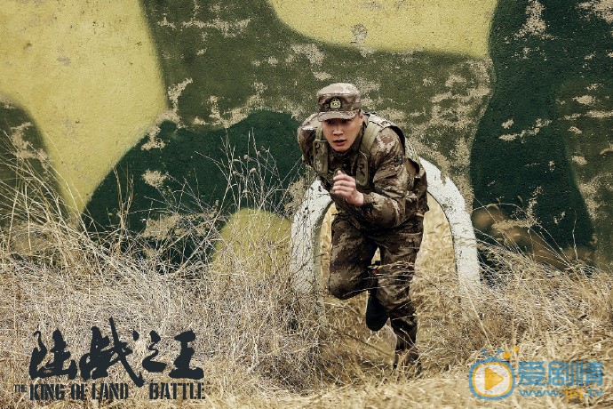 吴险峰《陆战之王》剧照 吴险峰《陆战之王》剧照
