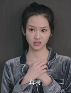 我的莫格利男孩唐澄是由谁饰演的？她的结局怎么样？