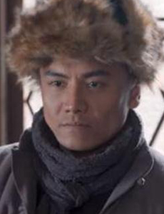 老酒馆马旅长是由谁饰演的？他的结局怎么样？