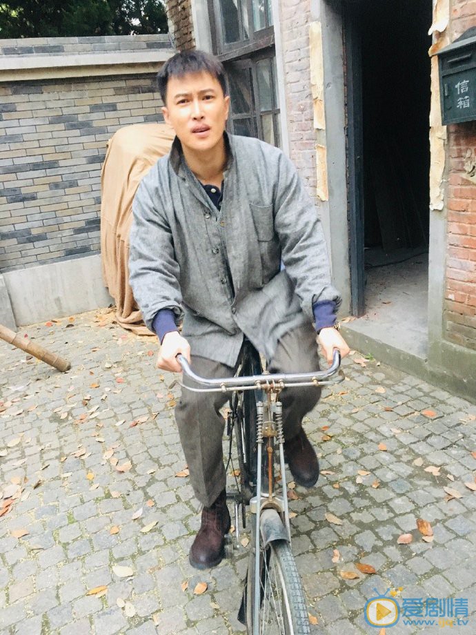 侯俊光日常生活照图片 侯俊光高清写真_侯俊光高清剧照