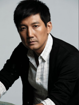 李崇霄