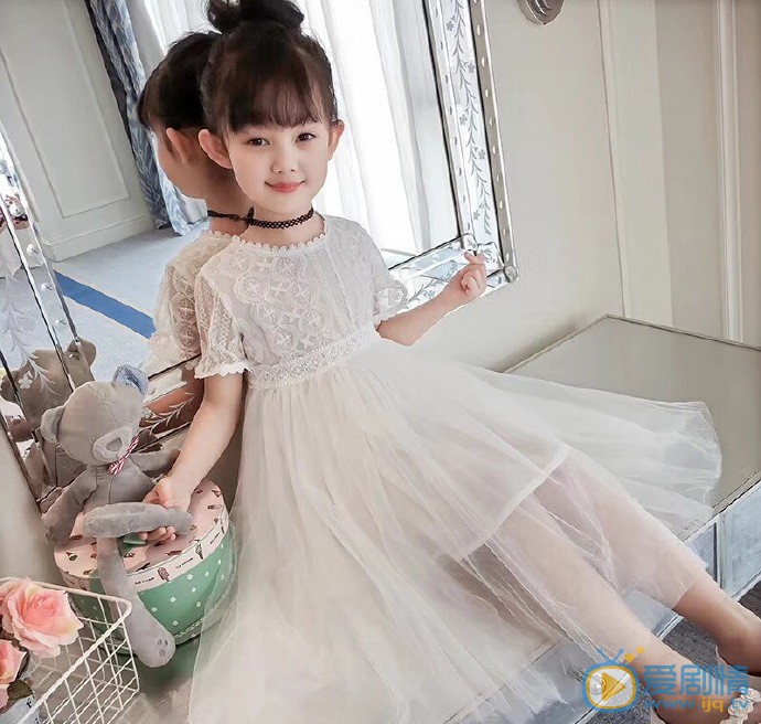何昕苪网拍图片 何昕苪高清写真_何昕苪高清剧照