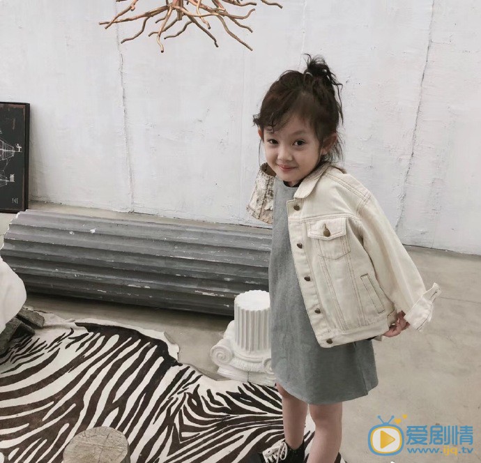 何昕苪网拍图片 何昕苪高清写真_何昕苪高清剧照