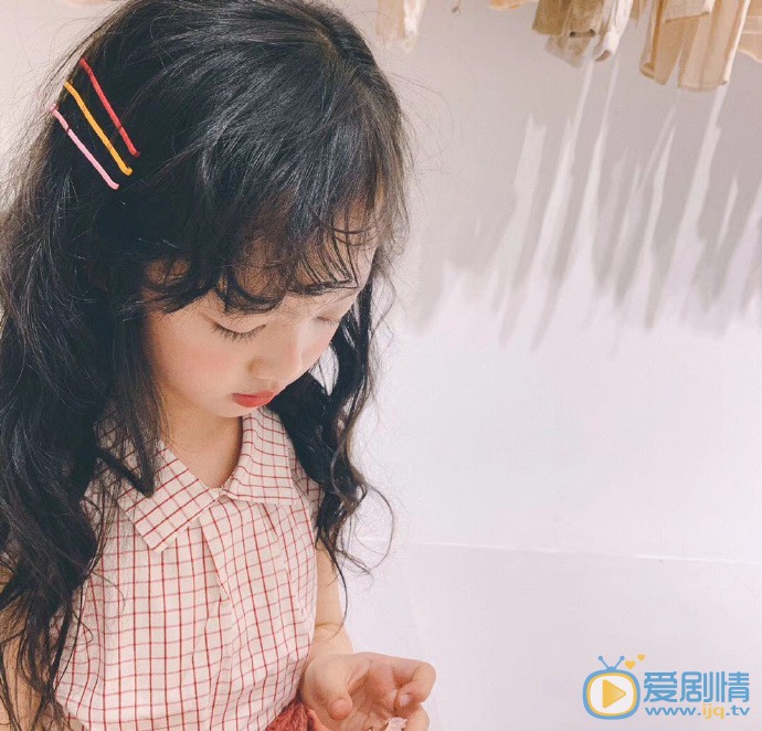 何昕苪小清新写真图片 何昕苪高清写真_何昕苪高清剧照