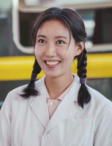 激情的岁月杨佳蓉的结局是什么？她是由谁饰演的？