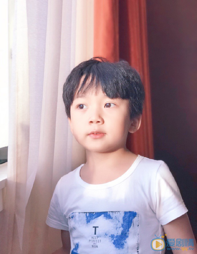 李庆誉活动照图片 李庆誉高清写真_李庆誉高清剧照