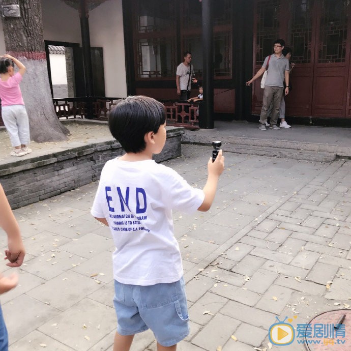李庆誉日常生活照图片集 李庆誉高清写真_李庆誉高清剧照