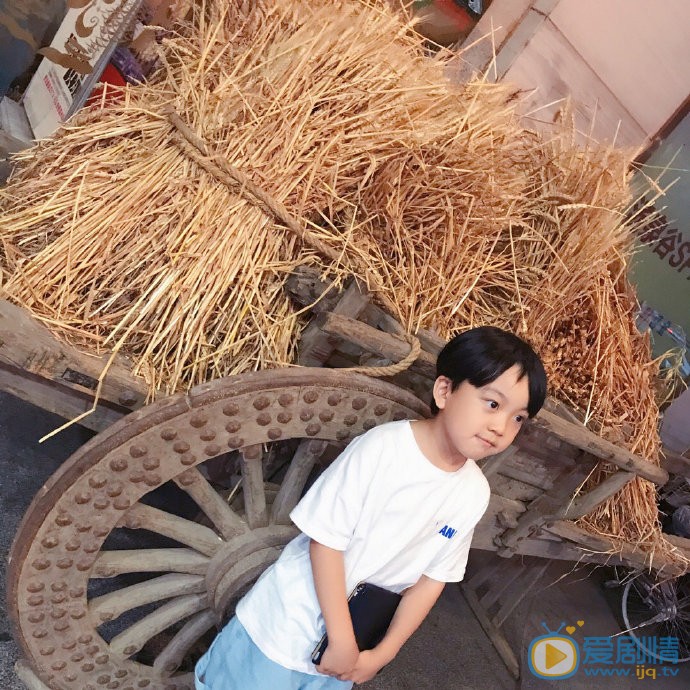 李庆誉日常生活照图片集 李庆誉高清写真_李庆誉高清剧照
