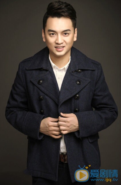 李梓豪黑白写真