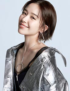 谍战深海之惊蛰余小晚是由谁饰演的？剧中的她是一个怎样的人？