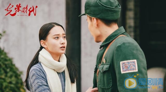 光荣时代小东西的扮演者是谁？剧中的她是一个怎样的人？
