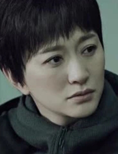 时空来电何君是谁？她和曹征两人之间有感情戏吗？