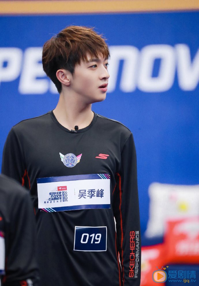 吴季峰《超新星全运会第二季》图片 吴季峰高清写真_吴季峰高清剧照
