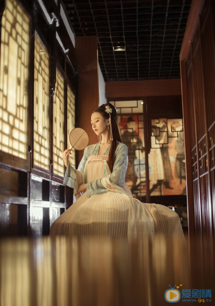 吴哲晗古风写真图片集 吴哲晗高清写真_吴哲晗高清剧照