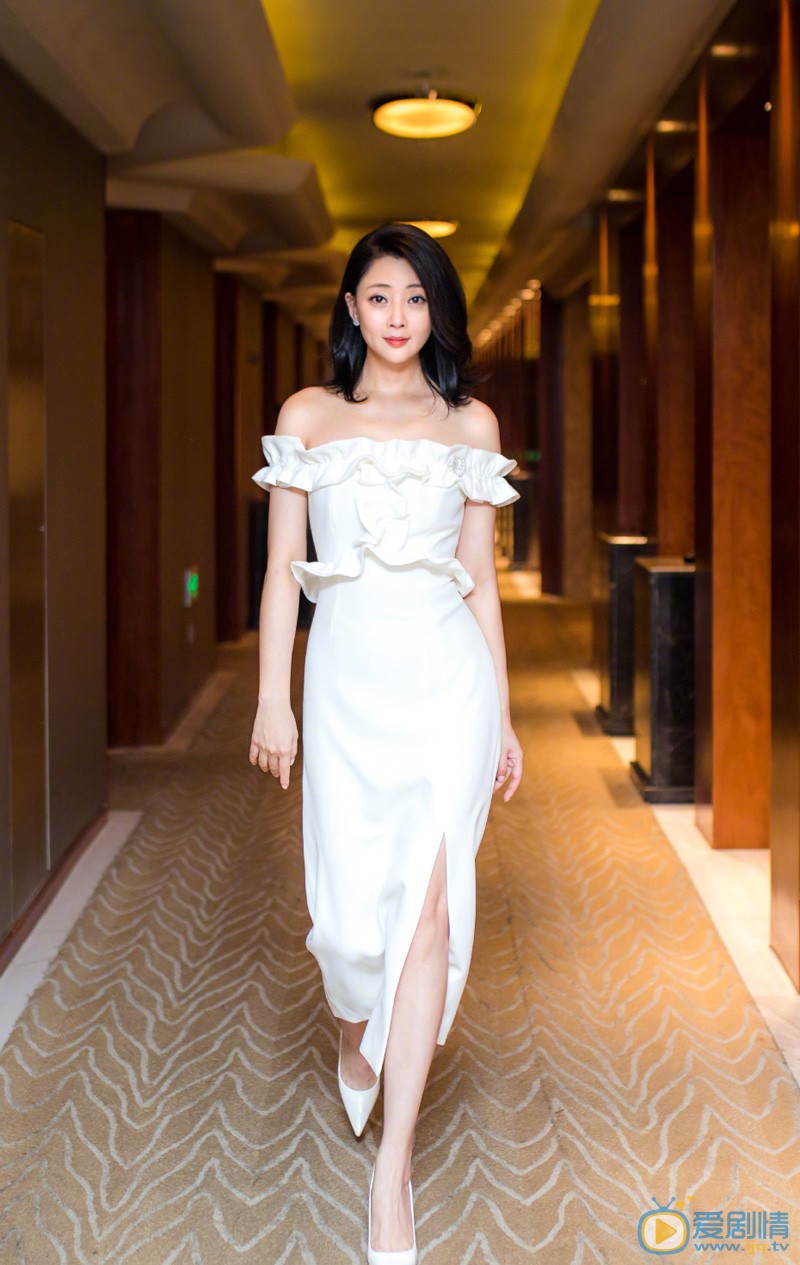殷桃淑女范写真图片 殷桃淑女范写真图片