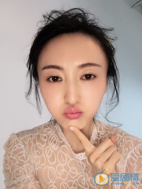 何晴甜美自拍照 何晴高清写真_何晴高清剧照