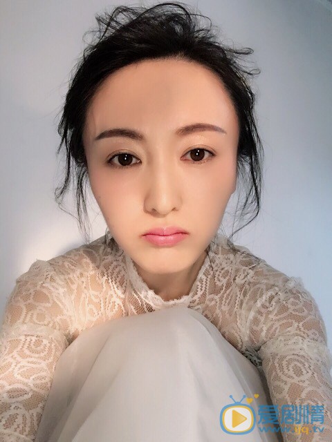 何晴甜美自拍照 何晴高清写真_何晴高清剧照