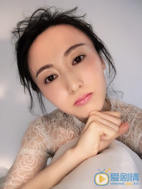 何晴甜美自拍照 何晴高清写真_何晴高清剧照