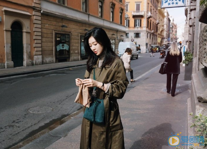 李秀美街拍照 李秀美高清写真_李秀美高清剧照