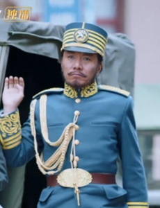 海棠经雨胭脂透施济周和龙德水合作的目的是什么？他是真心诚意的吗？