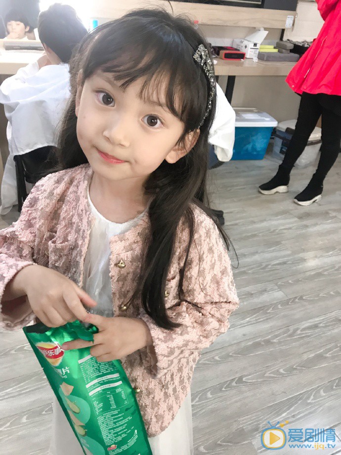 张熙然日常生活照图片集 张熙然日常生活照图片集