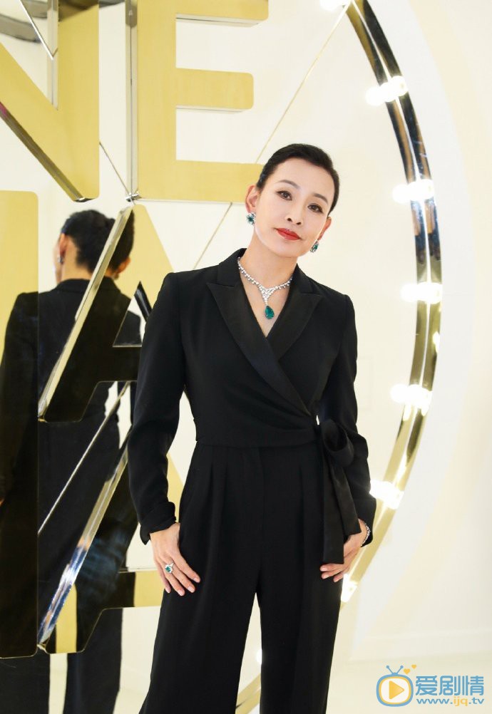 陈冲女王气质时尚写真 陈冲高清写真_陈冲高清剧照