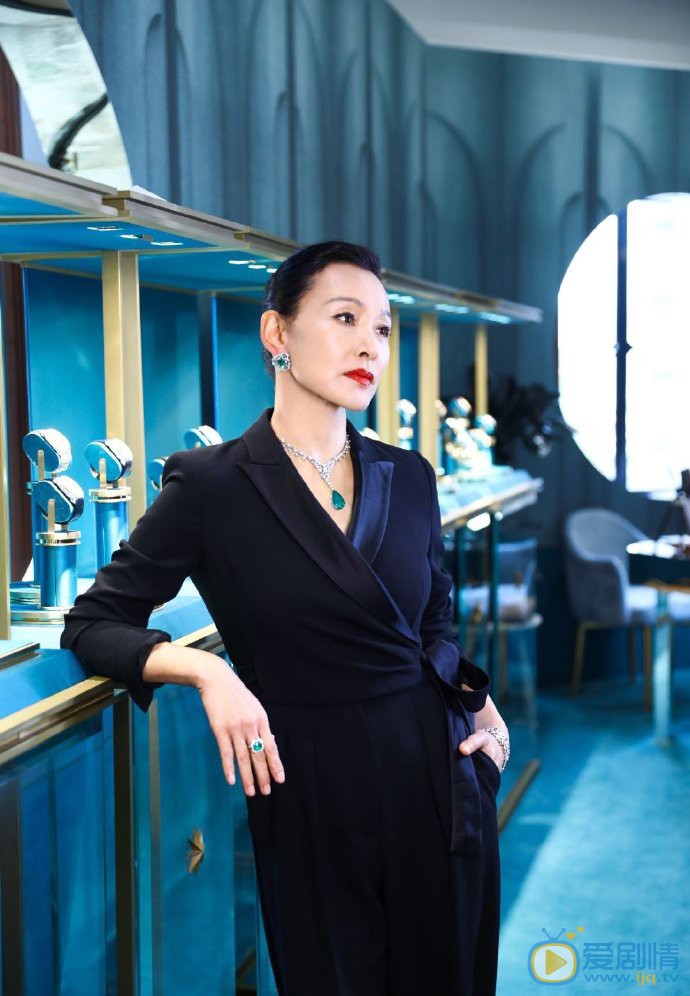 陈冲女王气质时尚写真 陈冲高清写真_陈冲高清剧照