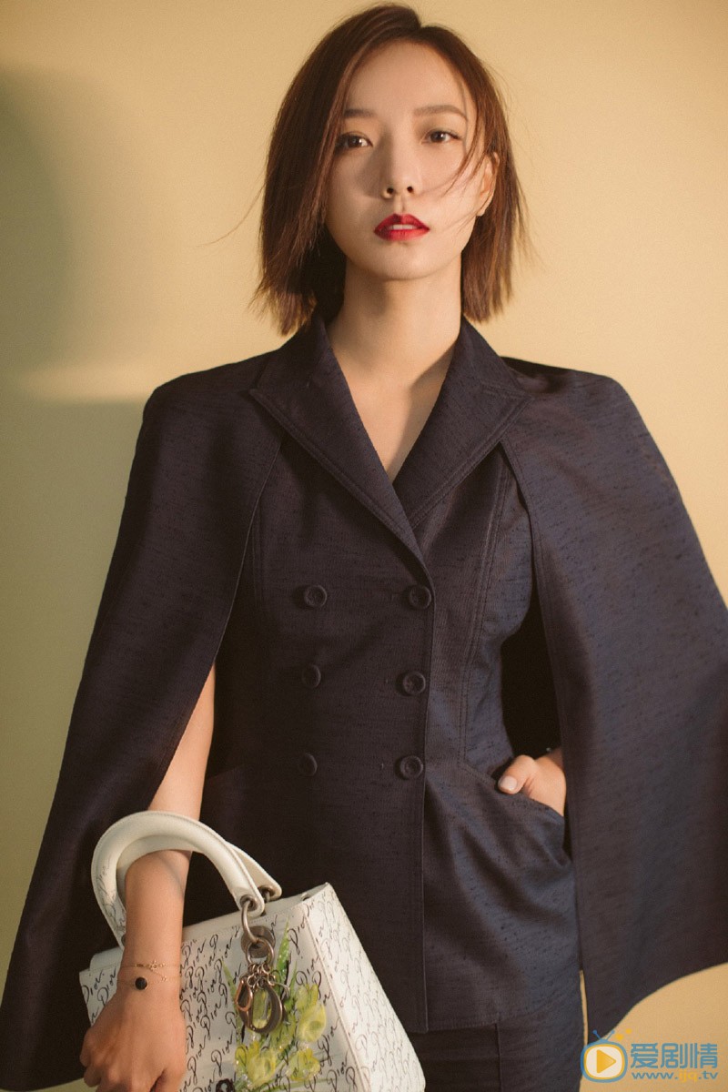 王珞丹御女风写真图片 王珞丹高清写真_王珞丹高清剧照