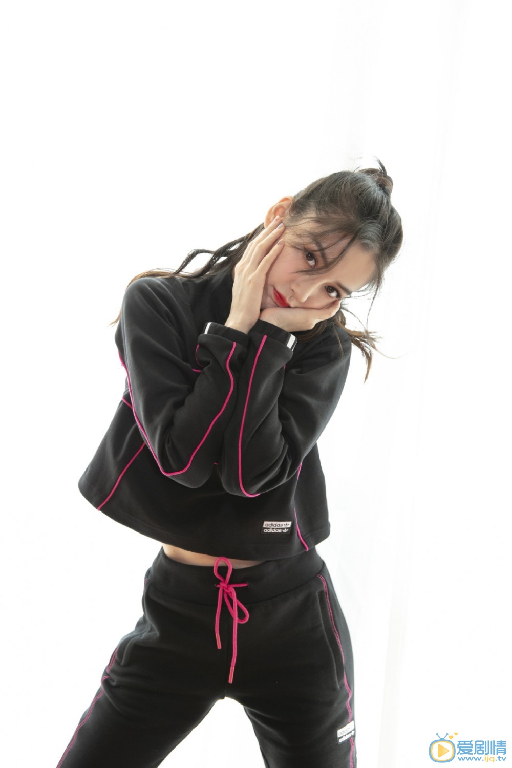 杨颖运动风写真 杨颖高清写真_杨颖高清剧照
