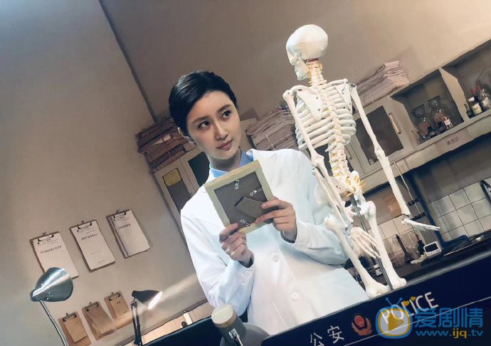 陈楚月搞怪可爱图片 陈楚月高清写真_陈楚月高清剧照