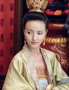 鹤唳华亭太子妃临死前为何要指着顾阿宝？