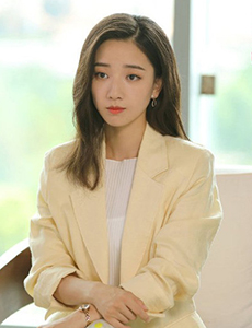 身为一个胖子罗伊人是由谁饰演的？她最后和谁在一起？