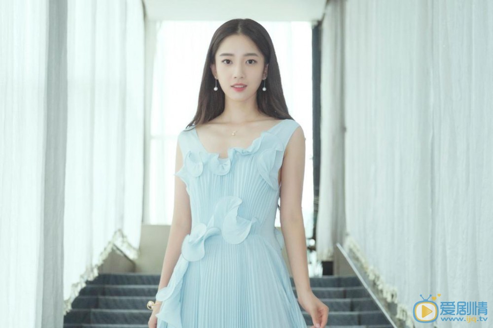 身为一个胖子罗伊人是由谁饰演的？她最后和谁在一起？