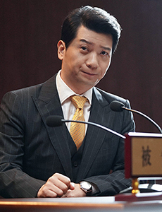 精英律师何赛会黑化吗？他是由谁饰演的?