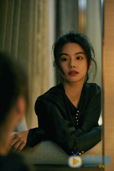 张婧仪现场活动照图片